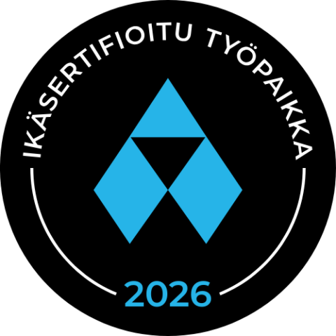 Ikäsertifioitu työpaikka 2026 -logo. Musta pohja, valkoinen teksti ja turkoosin sininen logo.