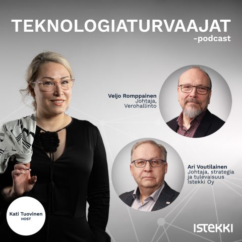 Teknologiaturvaajat-podcastin mainoskuva, jossa Kati Tuovisen, Veijo Romppasen ja Ari Voutilaisen potretit harmaata taustaa vasten.